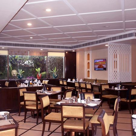 La Place Sarovar Portico Lucknow Eksteriør bilde